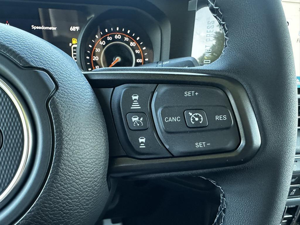 new 2025 Jeep Gladiator car, priced at $49,935