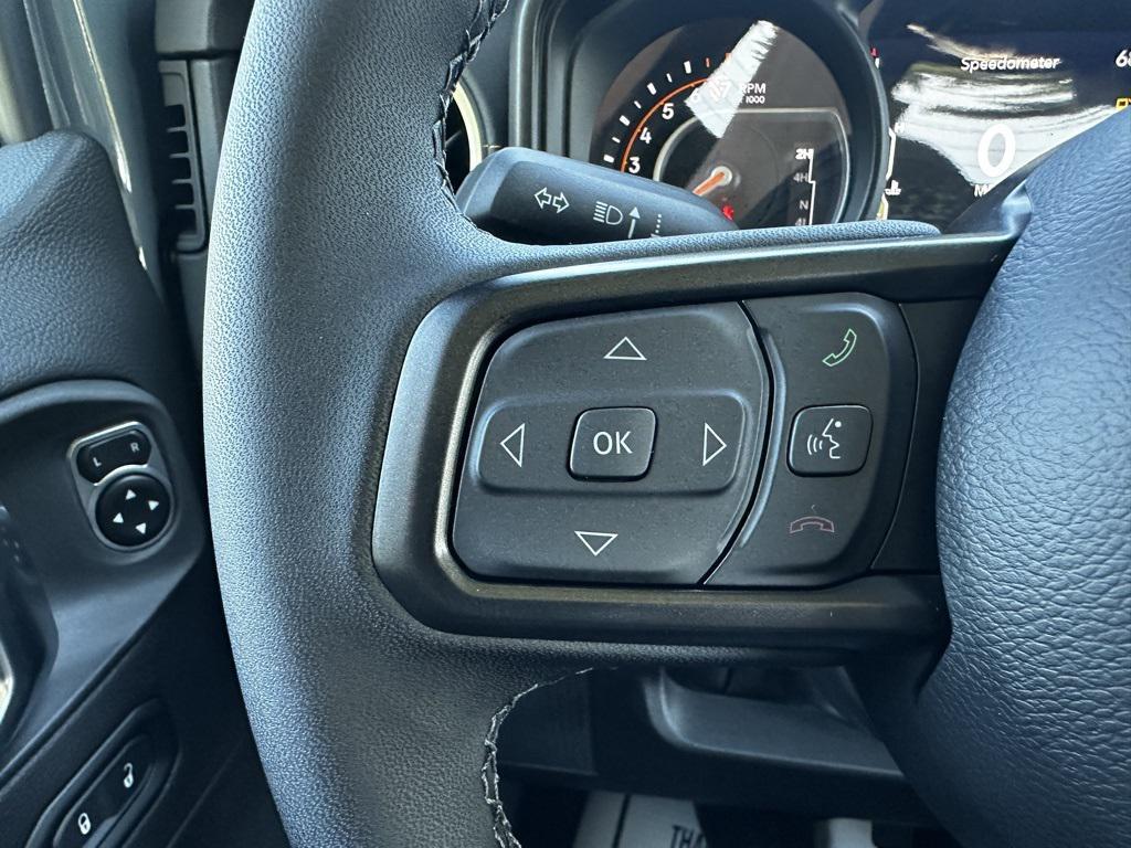 new 2025 Jeep Gladiator car, priced at $49,935