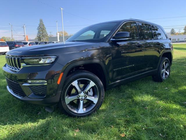 new 2024 Jeep Grand Cherokee car, priced at $60,715