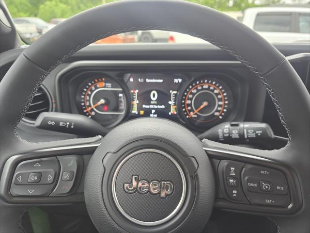 new 2025 Jeep Wrangler car, priced at $61,670