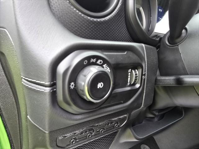 new 2025 Jeep Wrangler car, priced at $61,670