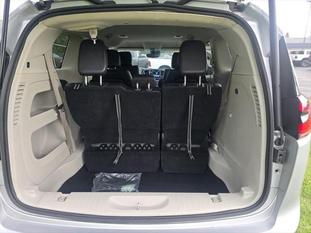 used 2024 Chrysler Pacifica car, priced at $32,361