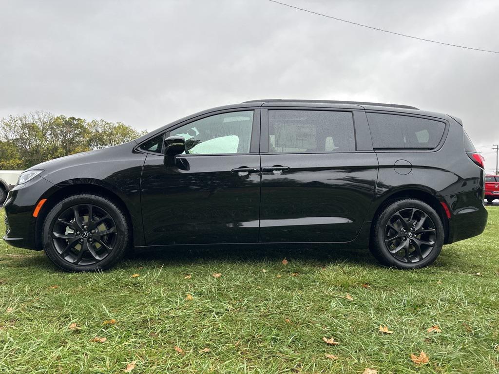 new 2026 Chrysler Pacifica car, priced at $52,535