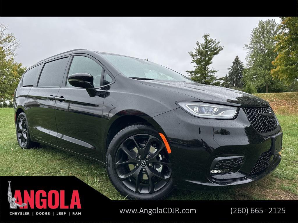 new 2026 Chrysler Pacifica car, priced at $52,535