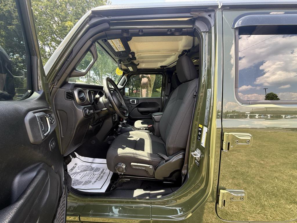 used 2021 Jeep Gladiator car, priced at $31,055