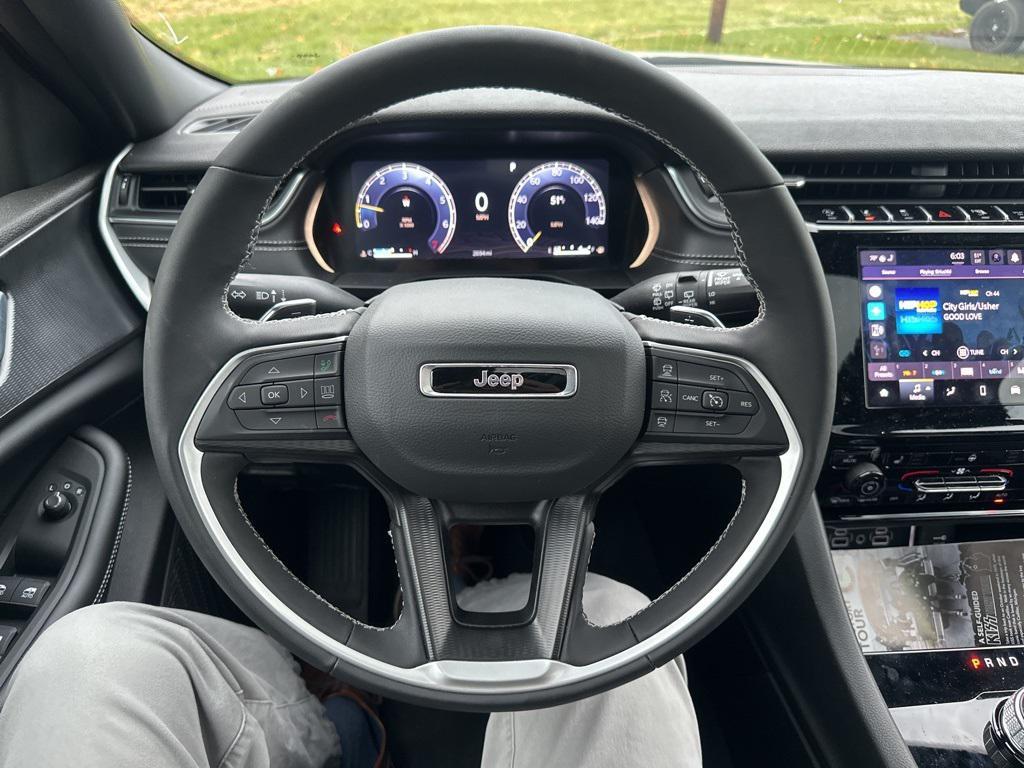 new 2025 Jeep Grand Cherokee car, priced at $46,730