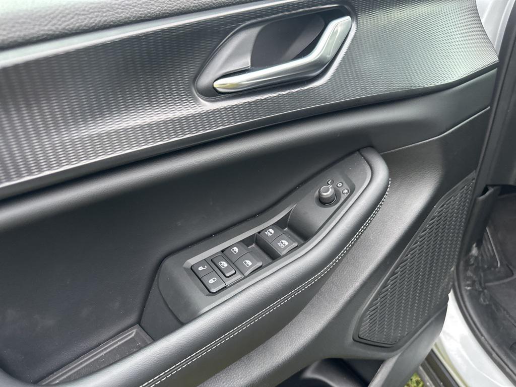 new 2025 Jeep Grand Cherokee car, priced at $46,730