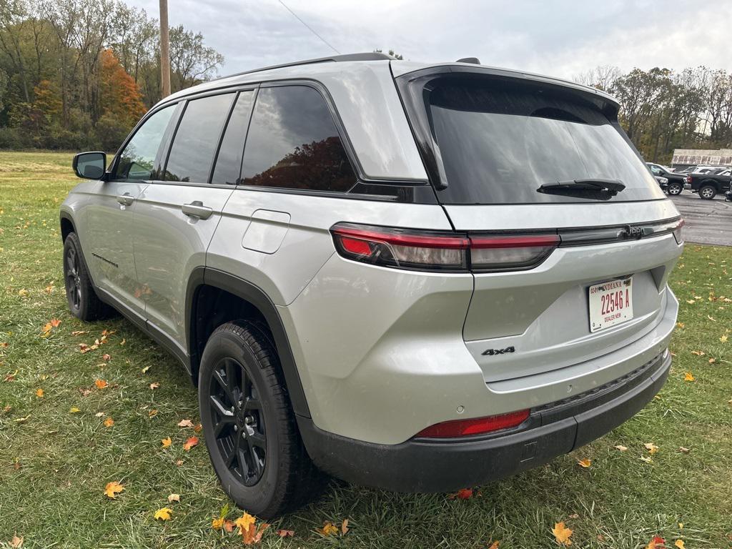 new 2025 Jeep Grand Cherokee car, priced at $46,730