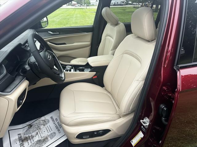 new 2025 Jeep Grand Cherokee L car, priced at $52,110