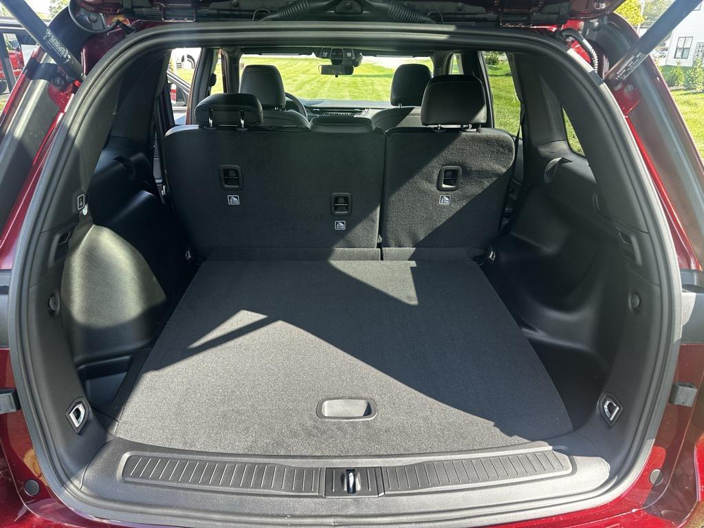 new 2025 Jeep Grand Cherokee car, priced at $46,730