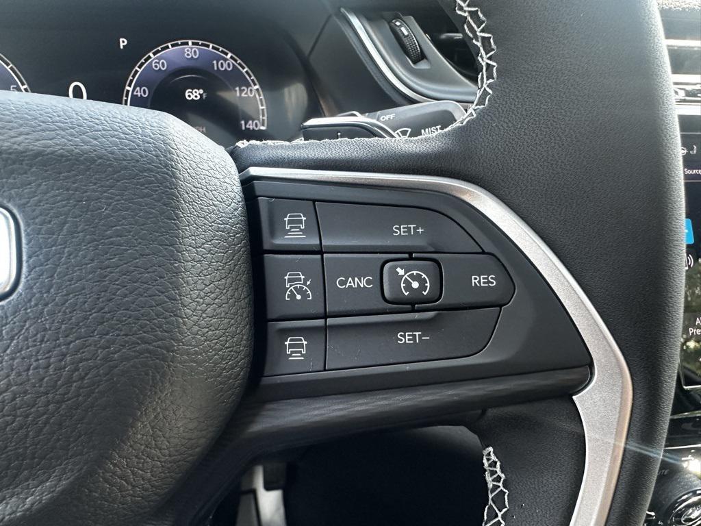 new 2025 Jeep Grand Cherokee car, priced at $46,730