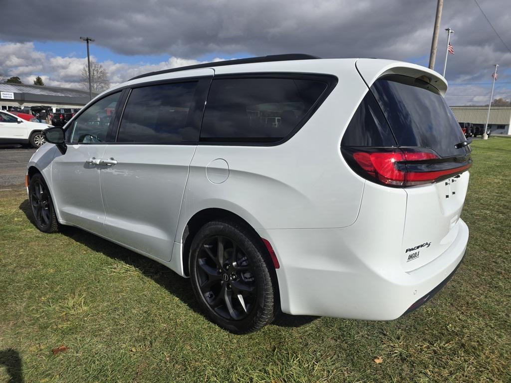 new 2026 Chrysler Pacifica car, priced at $49,780