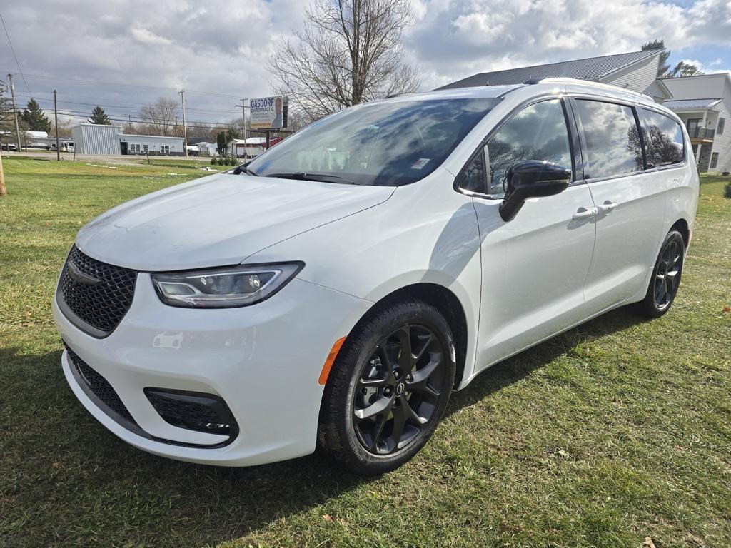new 2026 Chrysler Pacifica car, priced at $49,780