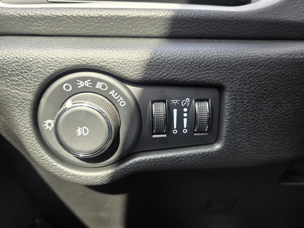 new 2026 Chrysler Pacifica car, priced at $49,780