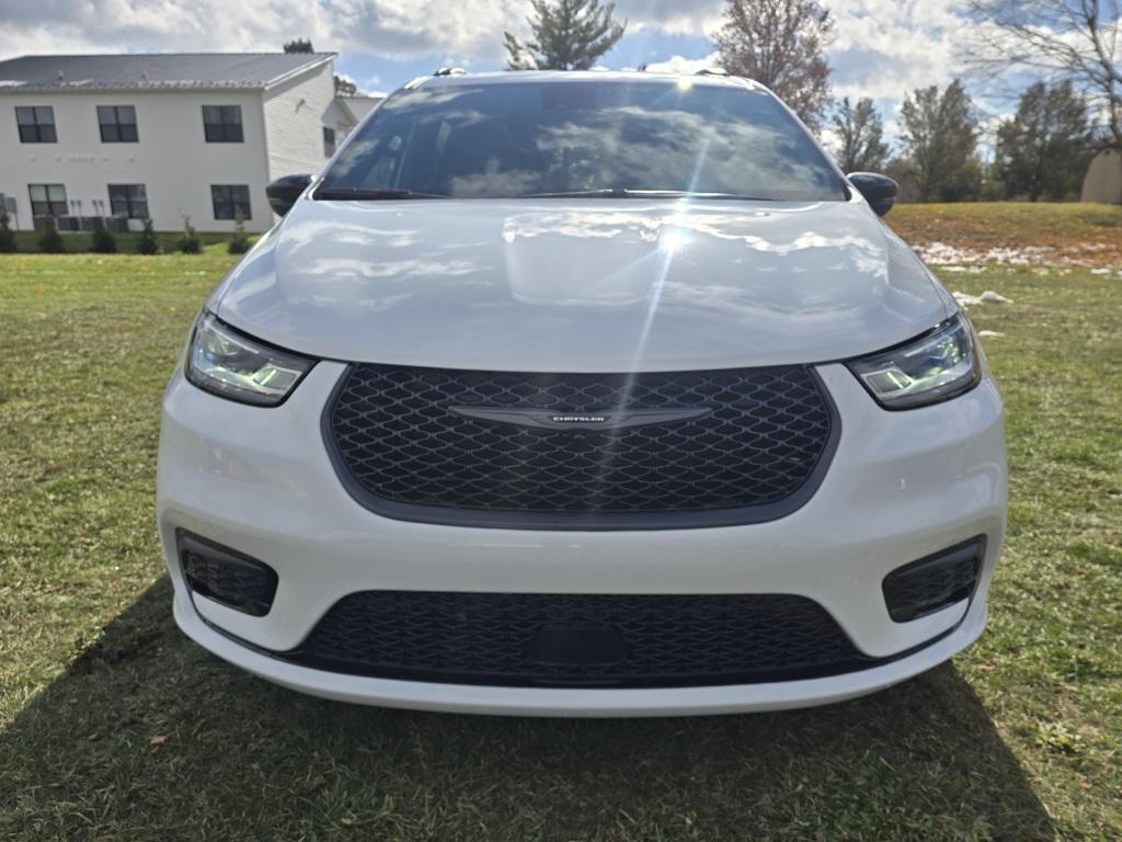 new 2026 Chrysler Pacifica car, priced at $49,780