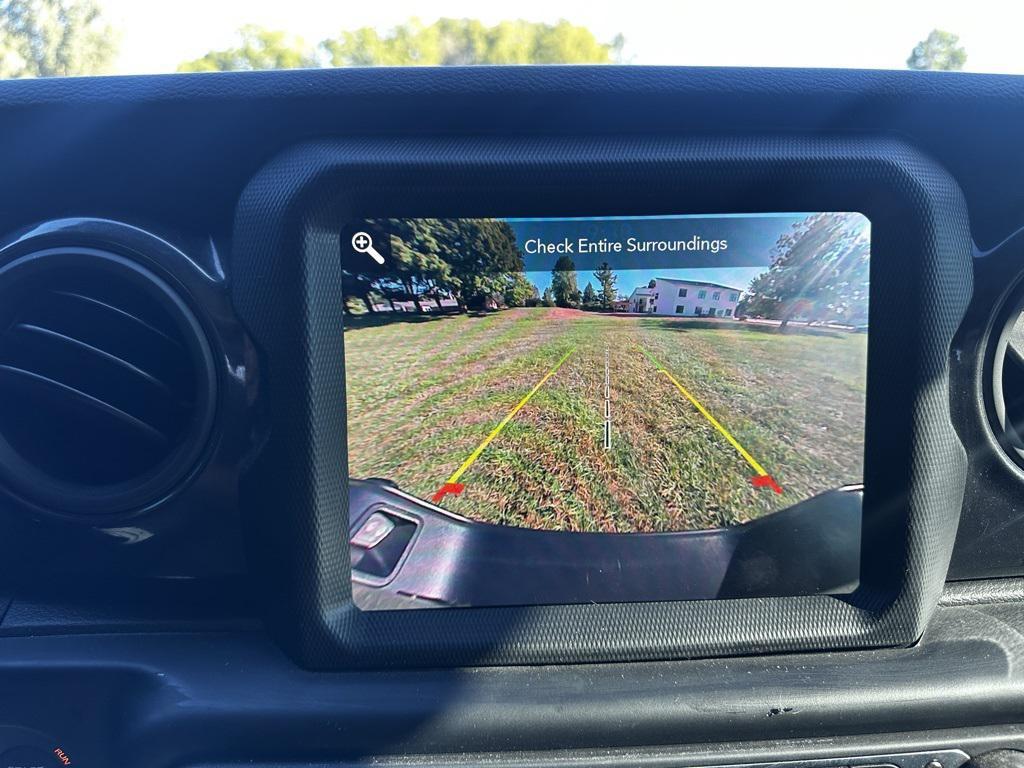 used 2022 Jeep Gladiator car, priced at $27,452