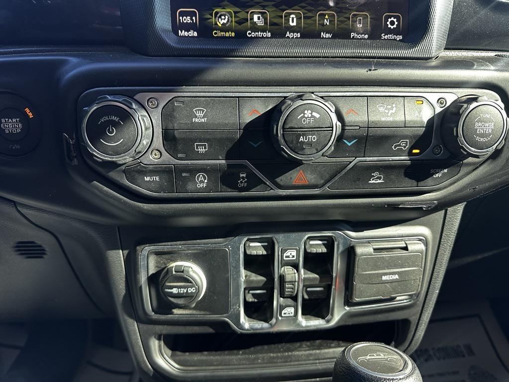 used 2022 Jeep Gladiator car, priced at $27,452