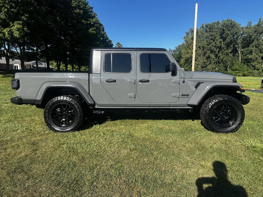 used 2022 Jeep Gladiator car, priced at $27,452