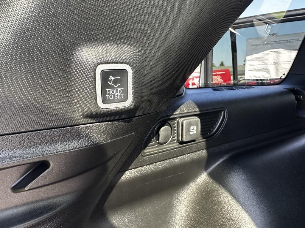 new 2025 Jeep Grand Cherokee car, priced at $49,415