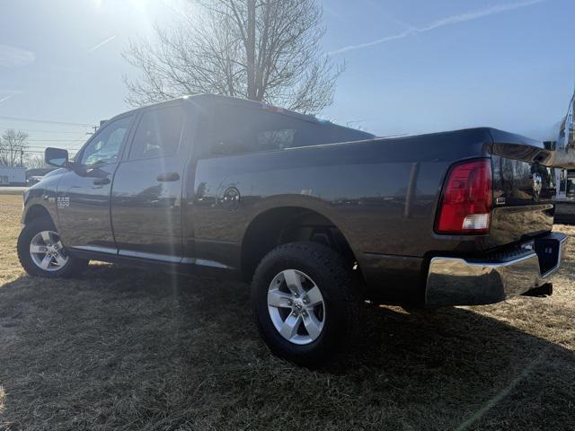 used 2022 Ram 1500 Classic car, priced at $30,284