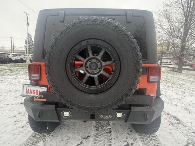 used 2015 Jeep Wrangler Unlimited car, priced at $24,383