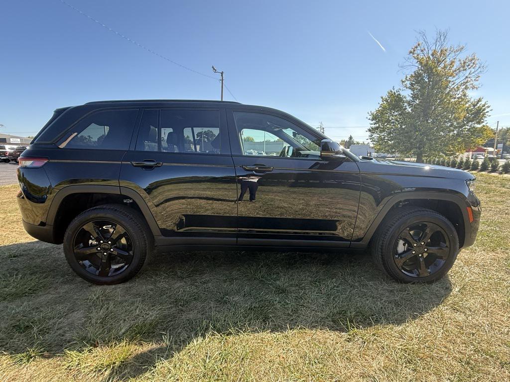 new 2025 Jeep Grand Cherokee car