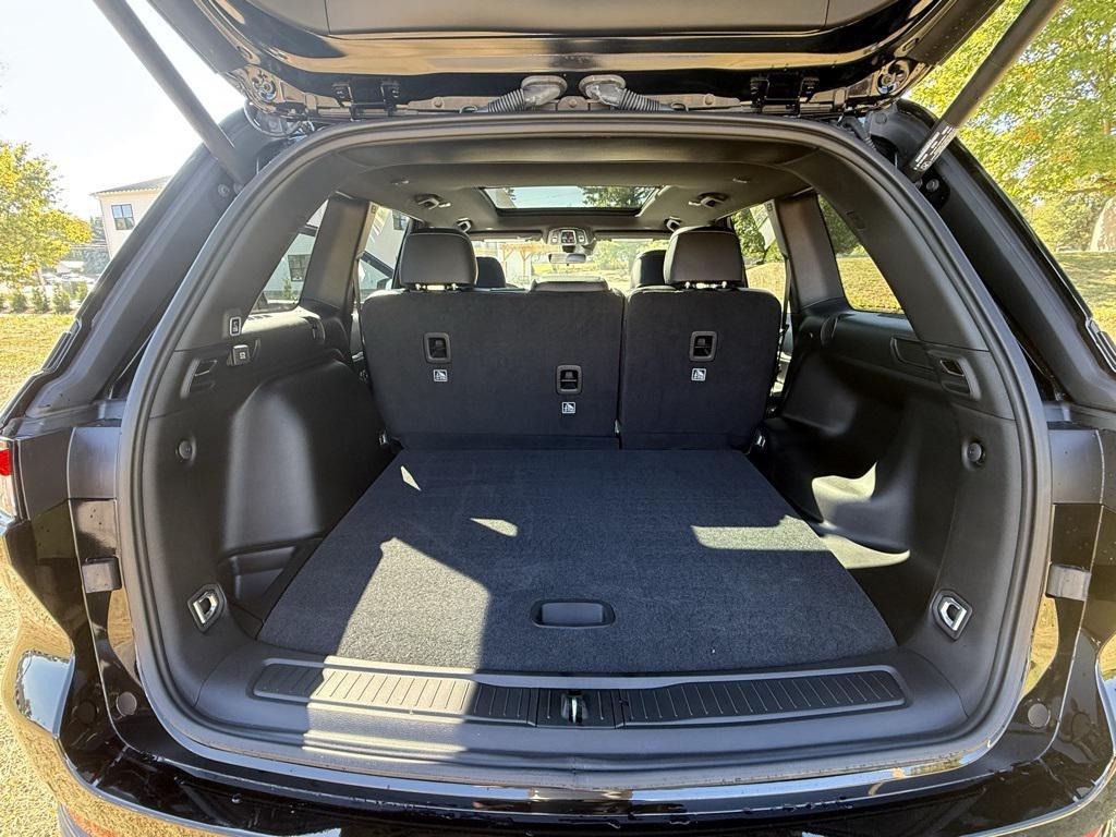 new 2025 Jeep Grand Cherokee car