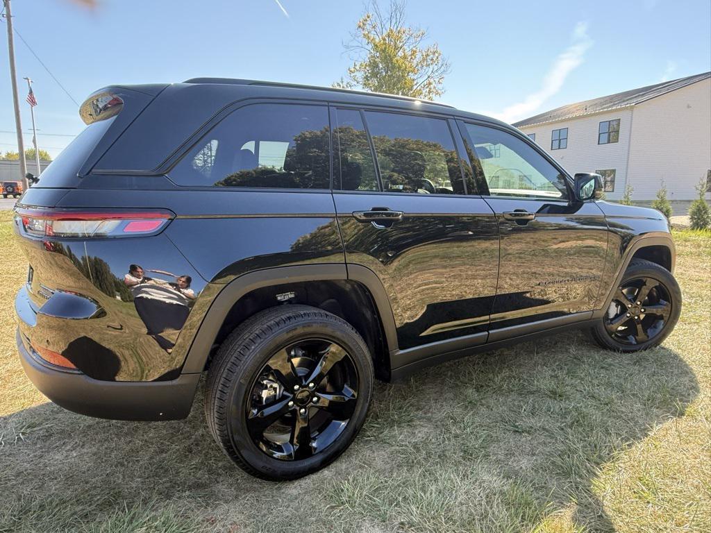 new 2025 Jeep Grand Cherokee car