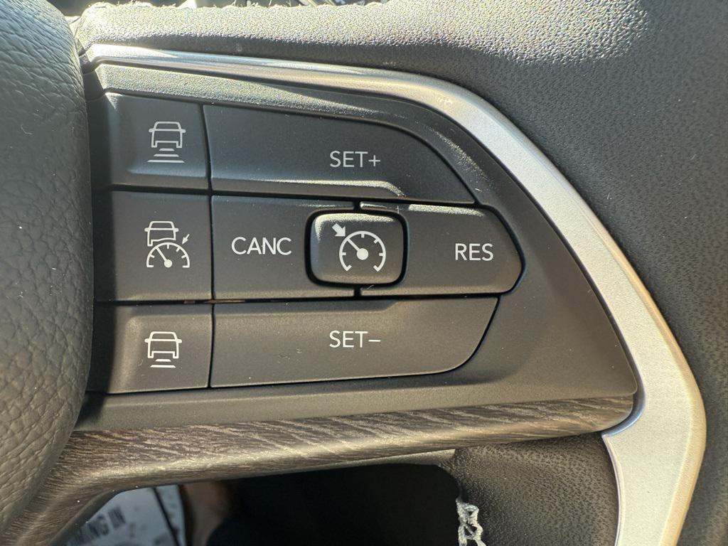 new 2025 Jeep Grand Cherokee car