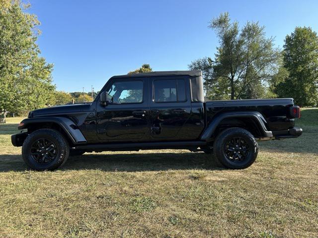 used 2023 Jeep Gladiator car, priced at $38,257