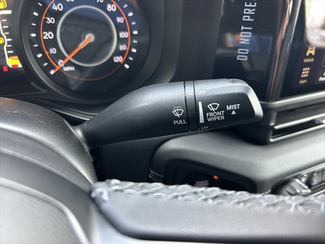 new 2025 Jeep Gladiator car, priced at $51,005