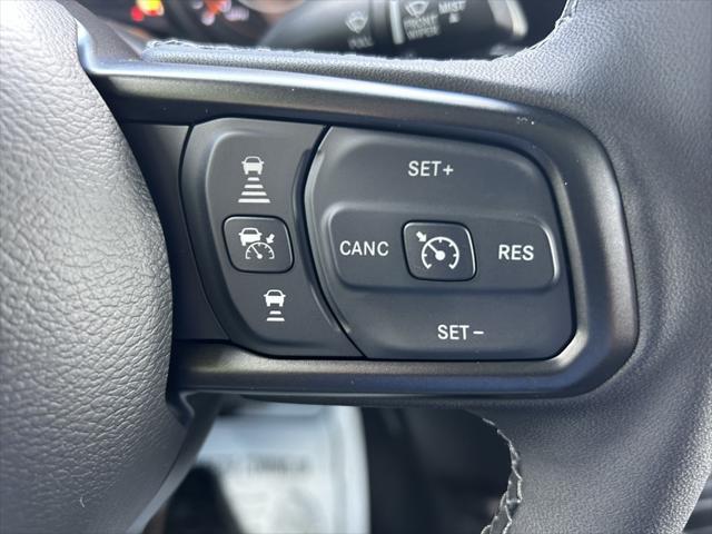new 2025 Jeep Gladiator car, priced at $51,005