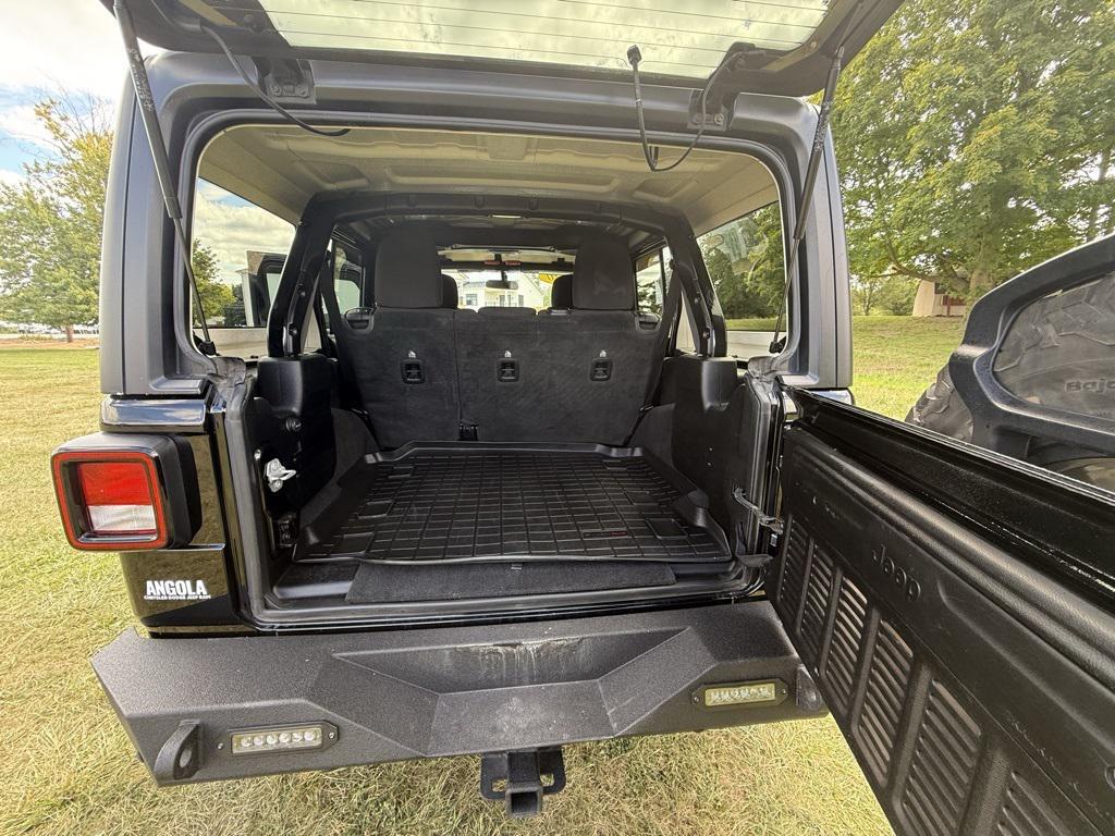 used 2020 Jeep Wrangler Unlimited car, priced at $21,988