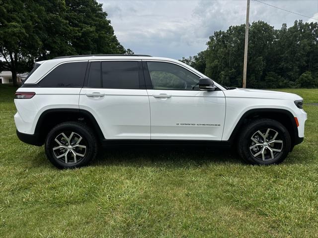 new 2025 Jeep Grand Cherokee car, priced at $49,415