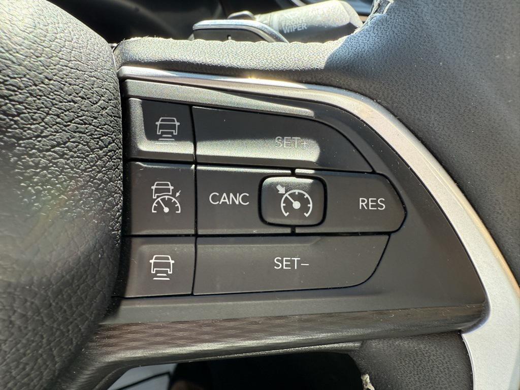 used 2024 Jeep Grand Cherokee car, priced at $29,892