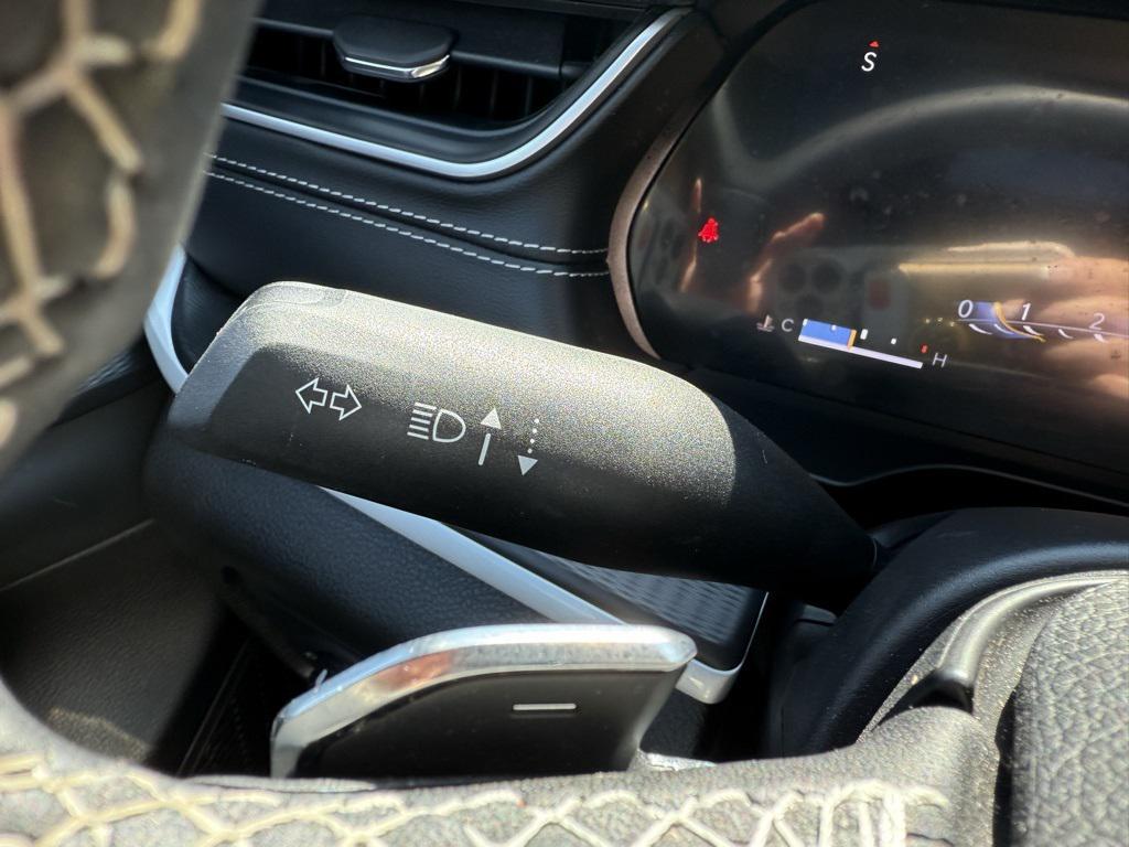 used 2024 Jeep Grand Cherokee car, priced at $29,892