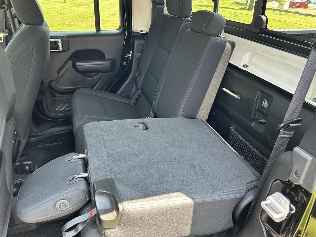 used 2022 Jeep Gladiator car, priced at $31,846