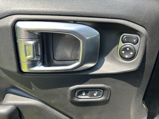 used 2022 Jeep Gladiator car, priced at $33,874