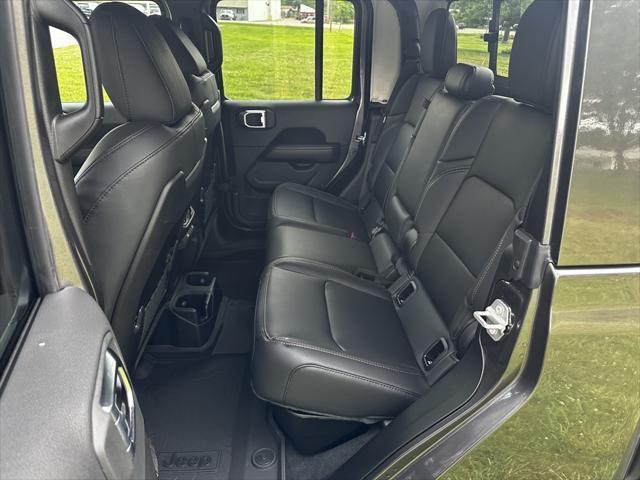 new 2025 Jeep Gladiator car, priced at $51,005