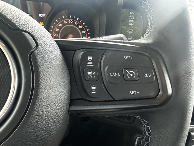 new 2025 Jeep Gladiator car, priced at $51,005