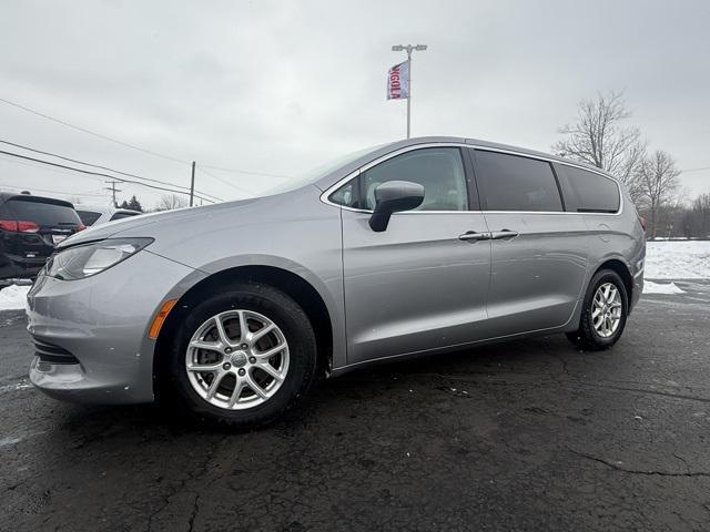 used 2017 Chrysler Pacifica car, priced at $14,783