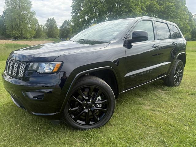 used 2022 Jeep Grand Cherokee car, priced at $31,269