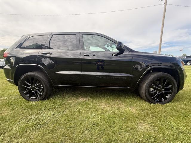 used 2022 Jeep Grand Cherokee car, priced at $31,269