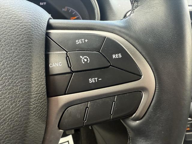 used 2022 Jeep Grand Cherokee car, priced at $31,269