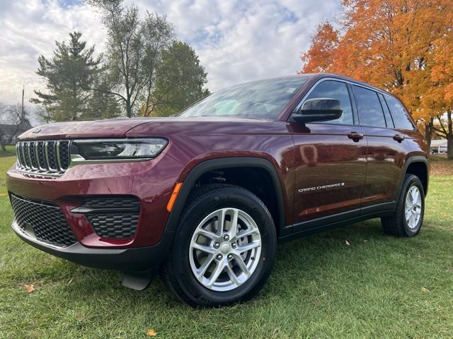 new 2025 Jeep Grand Cherokee car, priced at $43,970