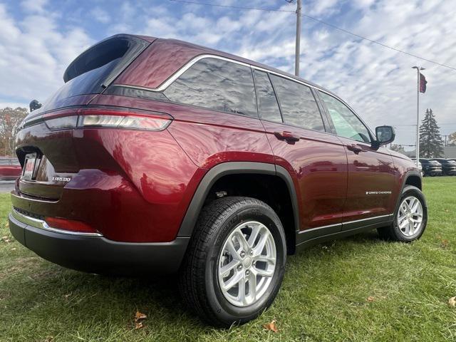 new 2025 Jeep Grand Cherokee car, priced at $43,970