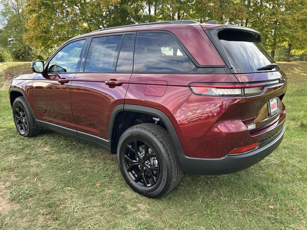 new 2025 Jeep Grand Cherokee car, priced at $46,730