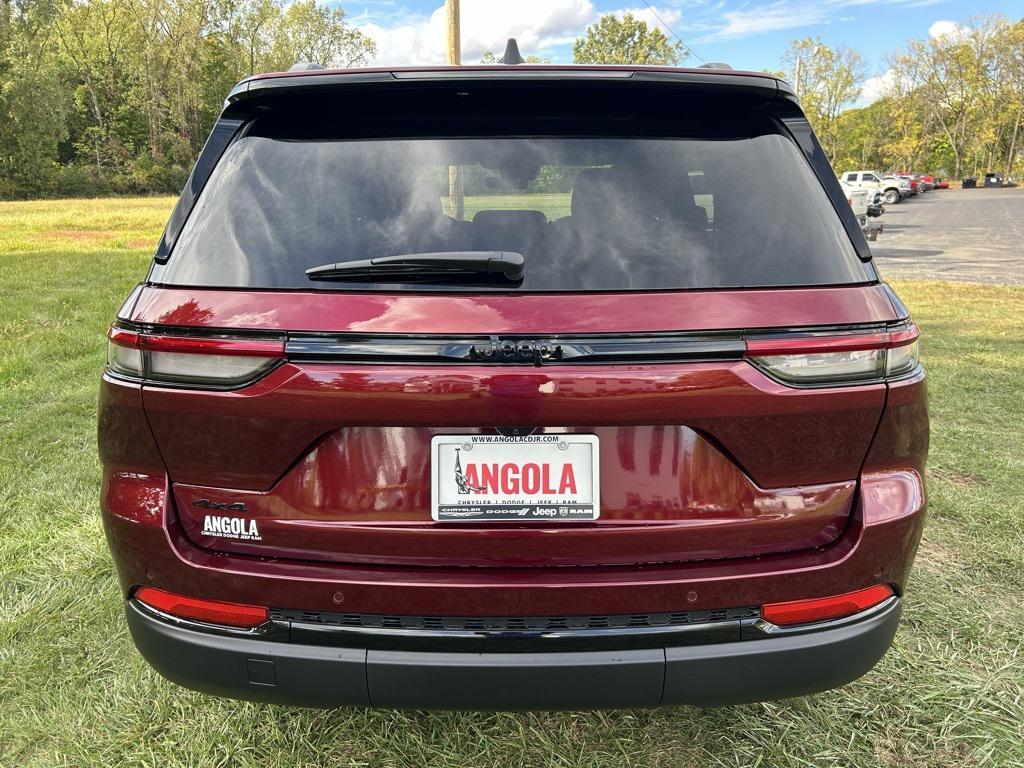 new 2025 Jeep Grand Cherokee car, priced at $46,730