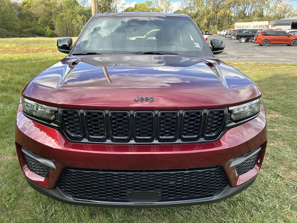 new 2025 Jeep Grand Cherokee car, priced at $46,730