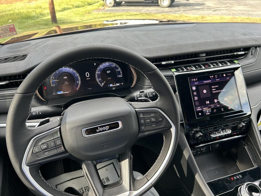 new 2025 Jeep Grand Cherokee car, priced at $46,730